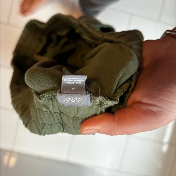 ❌Aerie Olive Joggers. - Picture 3 of 3
